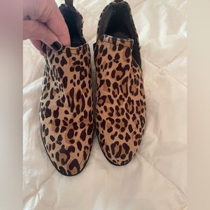 Dr scholls leopard Foam soul bootie 6.5
